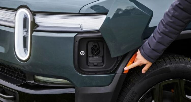 Rivian's Brand-New LFP Battery Pack Gets Tested at a DC Fast Charger ...